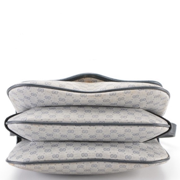 ⭐️ Vintage 1980’s Gucci Coated Canvas Leather Bag - Picture 9 of 16